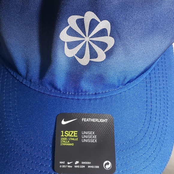 NIKE SPORTSWEAR Aerobill Featherlight Dri Fit Hat - Picture 3 of 5